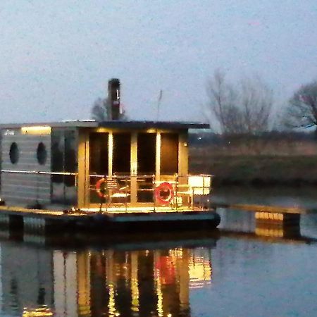 Hausboot Lucky Apartamento Hattem Exterior foto